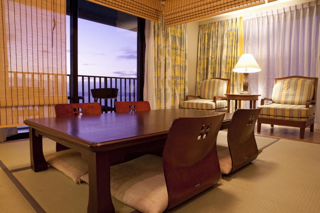 Guam Reef Hotel Tumon Extérieur photo