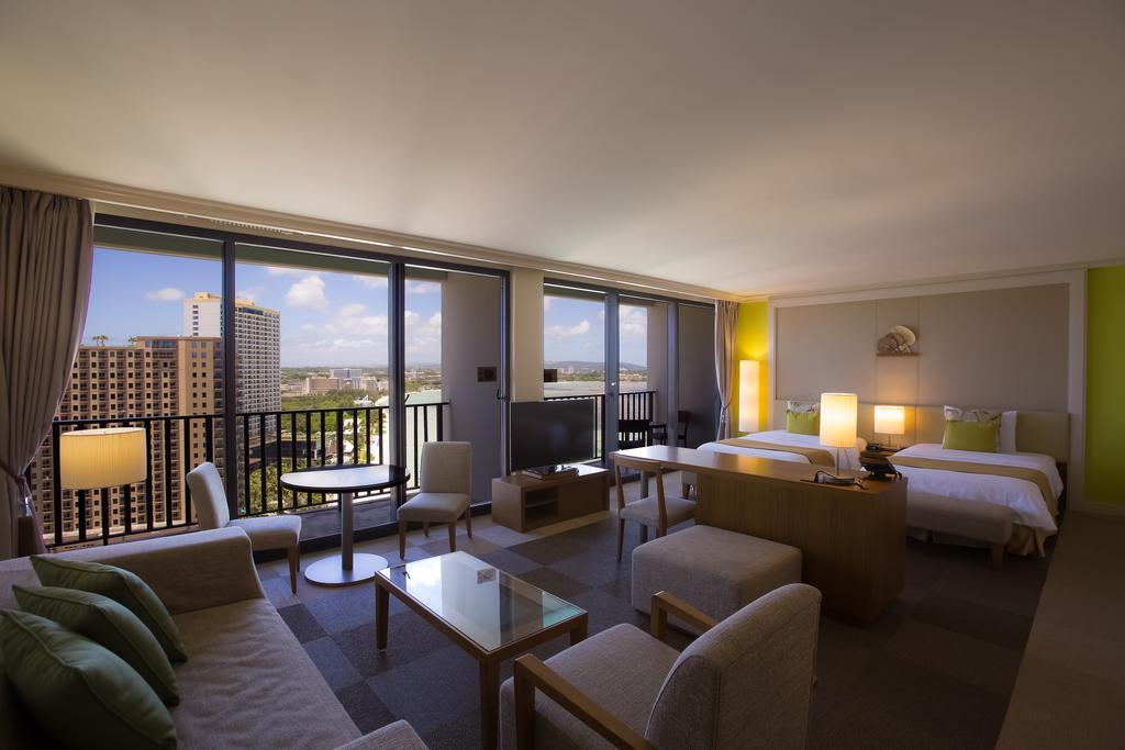 Guam Reef Hotel Tumon Extérieur photo