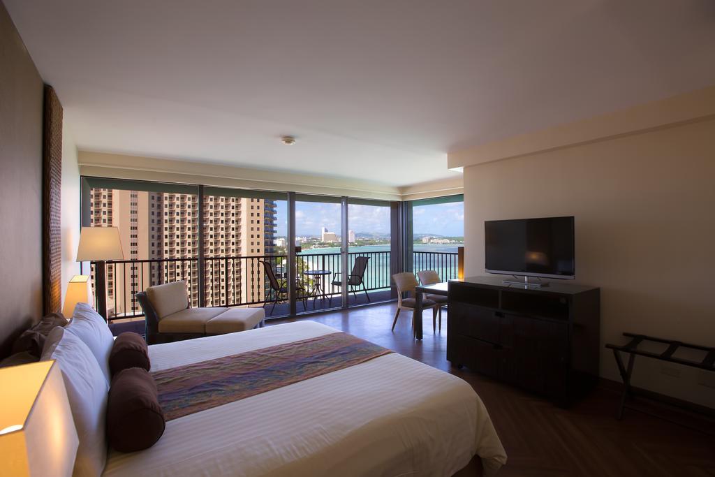 Guam Reef Hotel Tumon Extérieur photo
