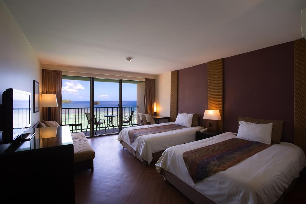 Guam Reef Hotel Tumon Extérieur photo