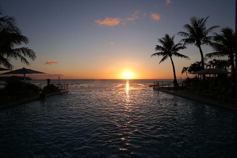 Guam Reef Hotel Tumon Extérieur photo